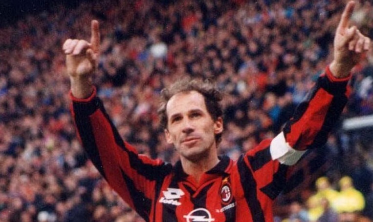A Milano arrivano anche Van Basten e Savicevic per ricordare Franco Baresi: domani l’ultimo saluto al grande campione