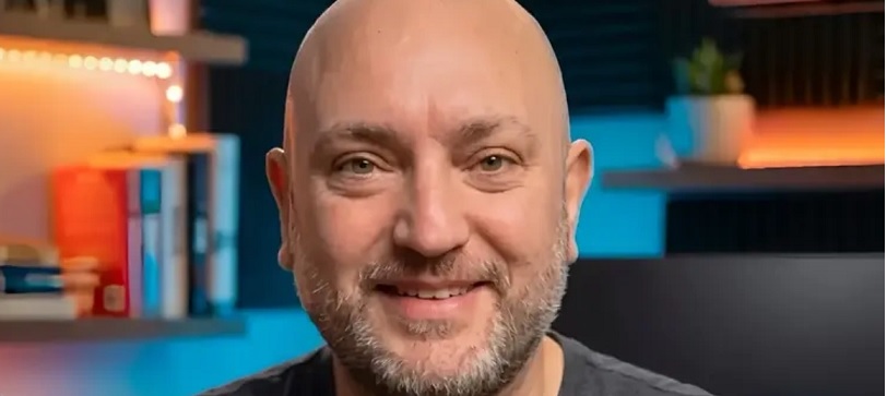 Milano – Morto a 47 anni, Davide Di Lernia, figlio di Leone: il ricordo commosso di Radio 105: “Ora sei su una nuvola, abbracciato  a  tuo papà”