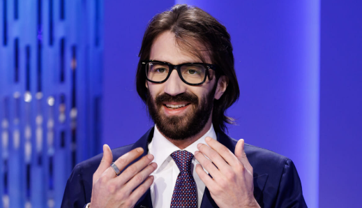 Milano – Leonardo Del Vecchio: “La laurea in Bocconi non vale più un ca**o”. Io ho creato 2mila posti di lavoro”