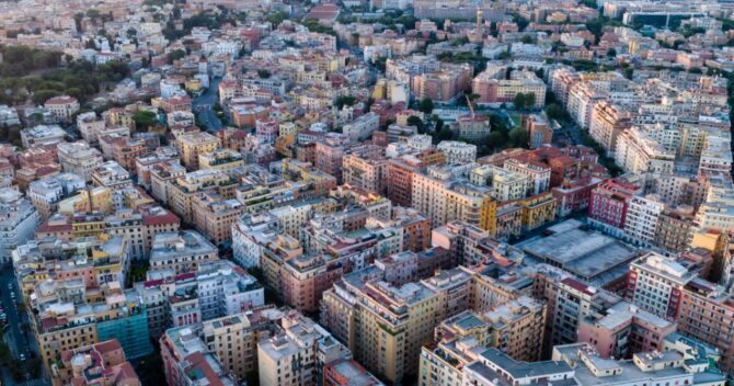Casa, l’Intelligenza Artificiale scova i proprietari di immobili ‘fantasma’, non dichiarati al Catasto – 20 mila lettere in arrivo
