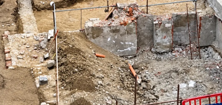 Torino – Scoperta archeologica a Borgo Aurora: riemergono cinque sepolture di 1500 anni fa. Un gioiello dell’Alto Medioevo